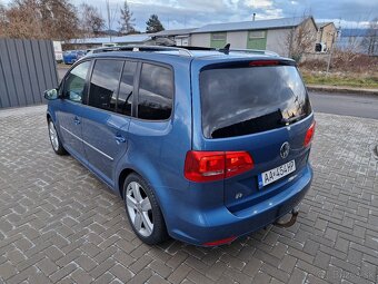 Vw touran 2,0 TDI DSG - 9