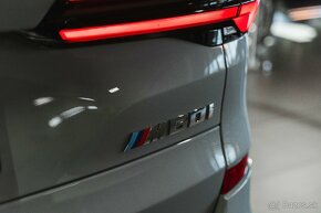 BMW X5 M60i xDrive MHEV - 9