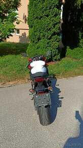 Honda CBR 650f - 9