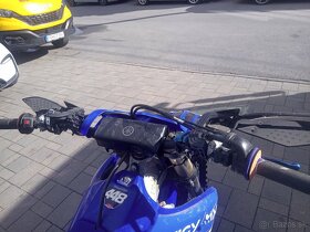 Yamaha YZF 450F - 9