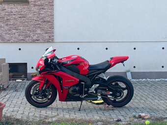 Honda cbr 1000 rr - 9