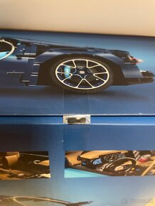 LEGO® Technic 42083 Bugatti Chiron - 9