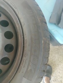 Predám zimné gumy aj s diskami 185/60 r 15 5x100 - 9