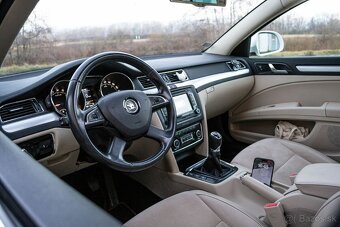 Škoda Superb Combi 2.0 TDI CR Elegance - 9