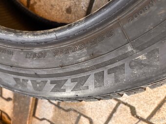 225/60R18 Bridgestone zimne - 9