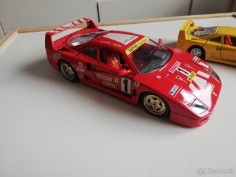 1:18 FERRARI F40  +F40 1:24 - 9