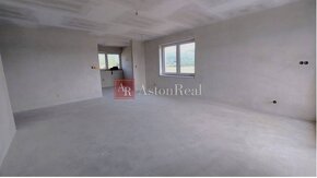 Predaj 4 izb Bungalov Poz. 602m2 Holodom Ratkovo - 9