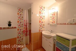 PREDAJ Rodinný dom po rekonštrukcii (250m2), pozemok 680m2 - 9