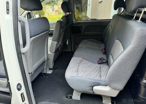 Hyundai H 1 2,5CRDi - 6Míst pravid.servis nafta manuál - 9