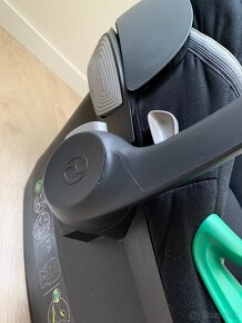 Autosedačka Cybex Aton S2 i-Size + isofix základňa Base One - 9