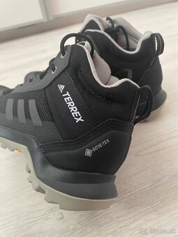 Adidas Terrex NOVE - 9