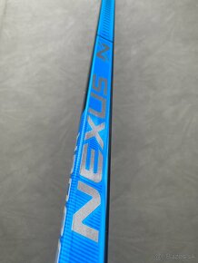 ✅BAUER NEXUS LEAGUE INT LEFT/LAVACKA__flex 65 zahnutie P92 - 9