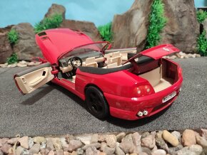 Prodám model 1:18 Ferrari 456gt cabrio - 9