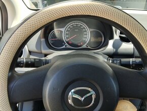 Mazda 2 1.3i CE Pro - 9