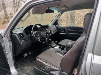 Mitsubishi Pajero 3.2 DiD 147KW AT/5 4x4 Uzávierka - 9