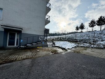 Prenájom 2+kk izb. byt s balkónom a parkovacím státim v Žili - 9