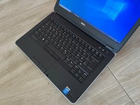 Lenovo/Notebook/Ryzen 5/8GB RAM/128GB M2 SSD/Grafika 2GB - 9