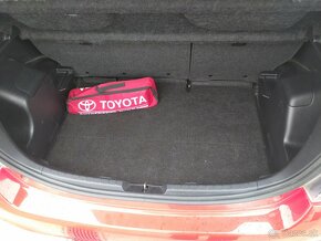 Predam toyota Yaris - 9