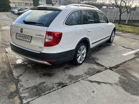 Škoda Superb Scout 125KW 4x4 TDi - 9