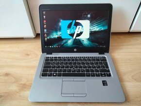 12" HP elitebook 820 g3/ Intel core i5 / 8gb ram / Windows 7 - 9