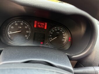 Renault Clio 1.5DCI 9.2003  137386km - 9