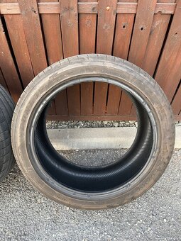 Pneu 225/45R18 a 255/40R18 - 9