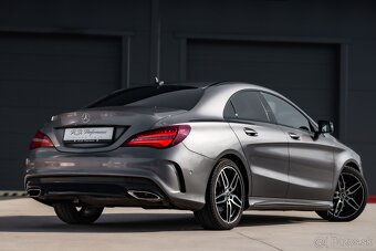 Mercedes-Benz CLA 180 AMG Line / Night Paket - 9