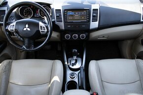 Mitsubishi Outlander 2.4 4x4 - 9