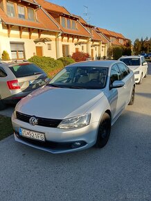 Predam Volkswagen Jetta - 9