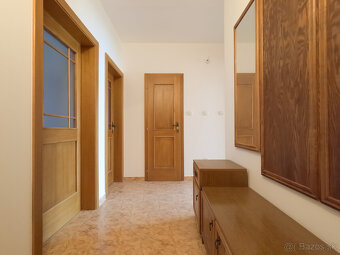 Prenájom 3 izbový byt, Žilina - Solinky, Cena: 700€ - 9