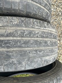 Kumho Ecsta dvojrozmer 225/40 a 255/35 r19 - 9