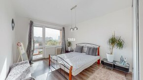 Nad Jazerom  pekný 3-izbový byt ul. Jenisejská,67 m², loggia - 9