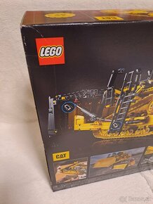 Lego Technic 42131 Buldozér Cat D11 - 9