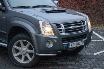 ISUZU D-MAX 3.0td predam - 9