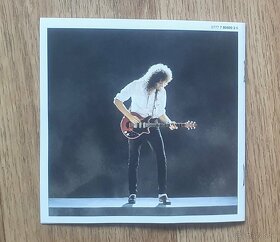 Prodám CD BRIAN MAY - BACK TO THE LIGHT - 9