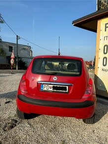 Lancia ypsilon - 9