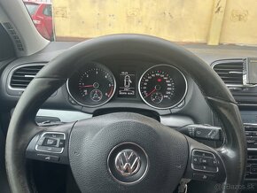 Volkswagen Golf 1.6 TDi - 9