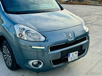 Peugeot Partner 1.6 HDI Facelift 2012 Family nová STKa EK - 9