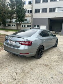 Skoda superb 3 2.0 TDi Dsg - 9