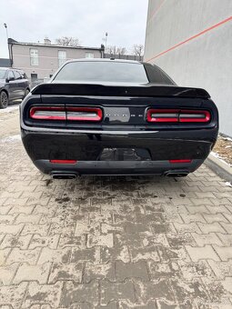 Dodge Challenger 5.7 Hemi 2019 - 9