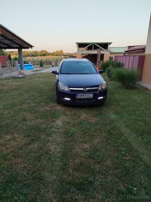 Opel Astra H twinport - 9