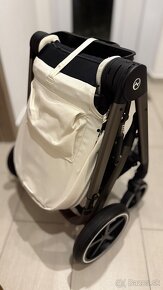 Cybex Balios S LUX Gold - 9