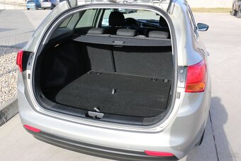 Kia CEED SW 1,6 GDi Slovakia X.Edition 1.majitel SR - 9