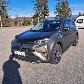 Predám RAV4 EXECUTIVE 4x4, hybrid + LPG, koža - 9