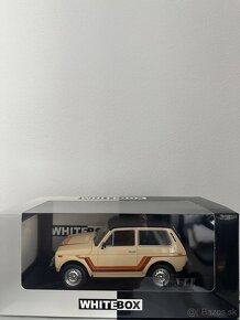 LADA zberatelsky model v mierke 1:18 a 1:24. - 9