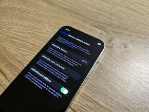 Iphone 12 pro 128gb v super stave ma len velmi jemne znamky - 9