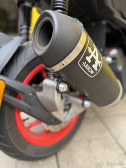 Aprilia sr gt 125 - 9