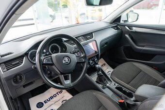 Škoda Octavia Combi 2.0 TDI 184k Scout DSG 4x4 - 9