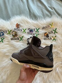 Jordan 4 - 9