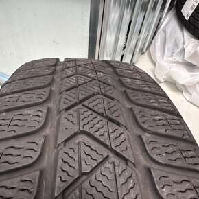 4ks zimna sada original VW, rozmer pneumatik 215/55 R17 - 9